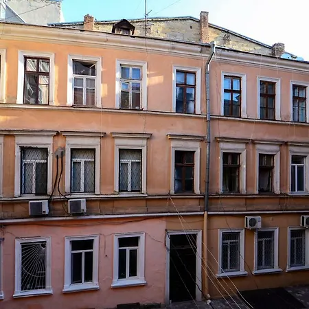 Апартаменты Downtown Mezzanine Одесса